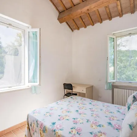 Three-bedroom In Urbino -pu- * Il Palazzone